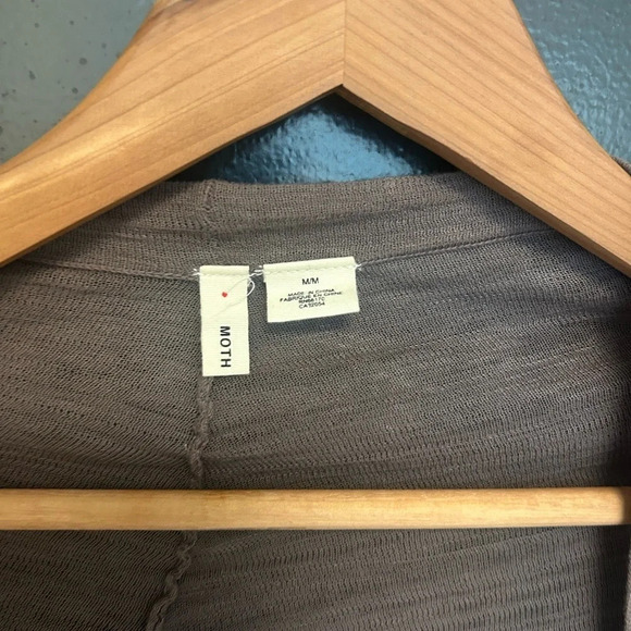 Moth Chicago (MOTH Anthropologie) wrap shirt with detail  and wrinkle effect M - Picture 7 of 8